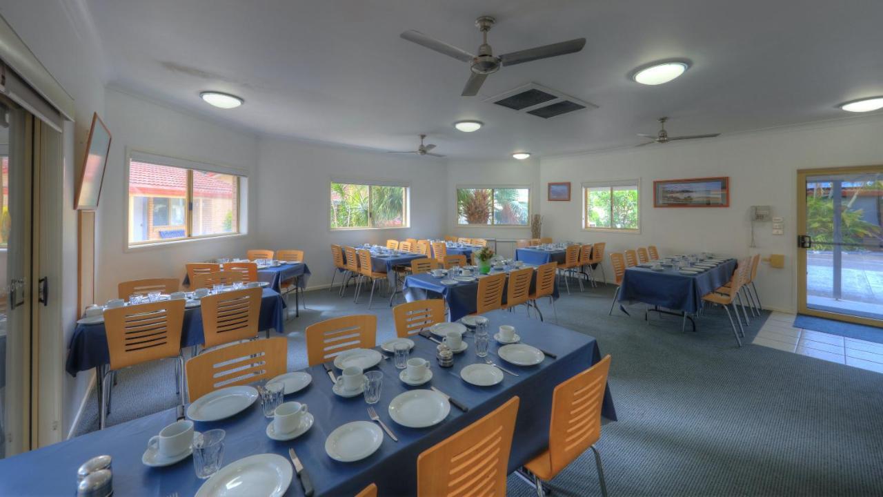 Yamba Motor Inn Экстерьер фото