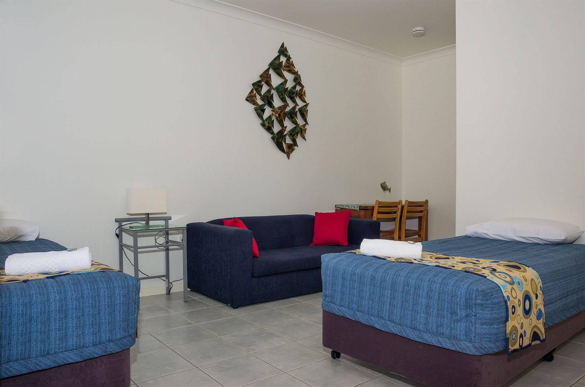 Yamba Motor Inn Экстерьер фото