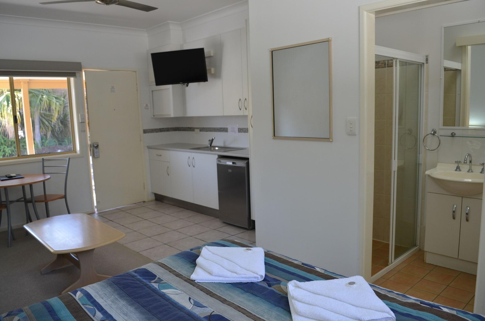 Yamba Motor Inn Экстерьер фото