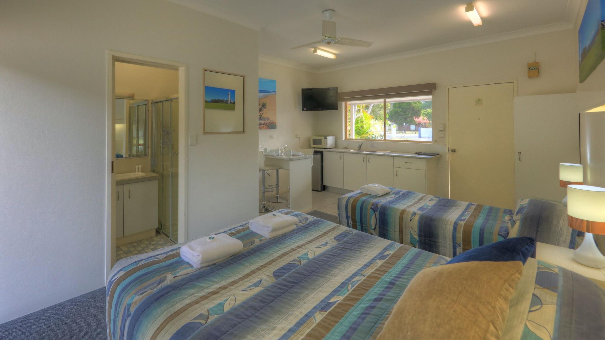 Yamba Motor Inn Экстерьер фото