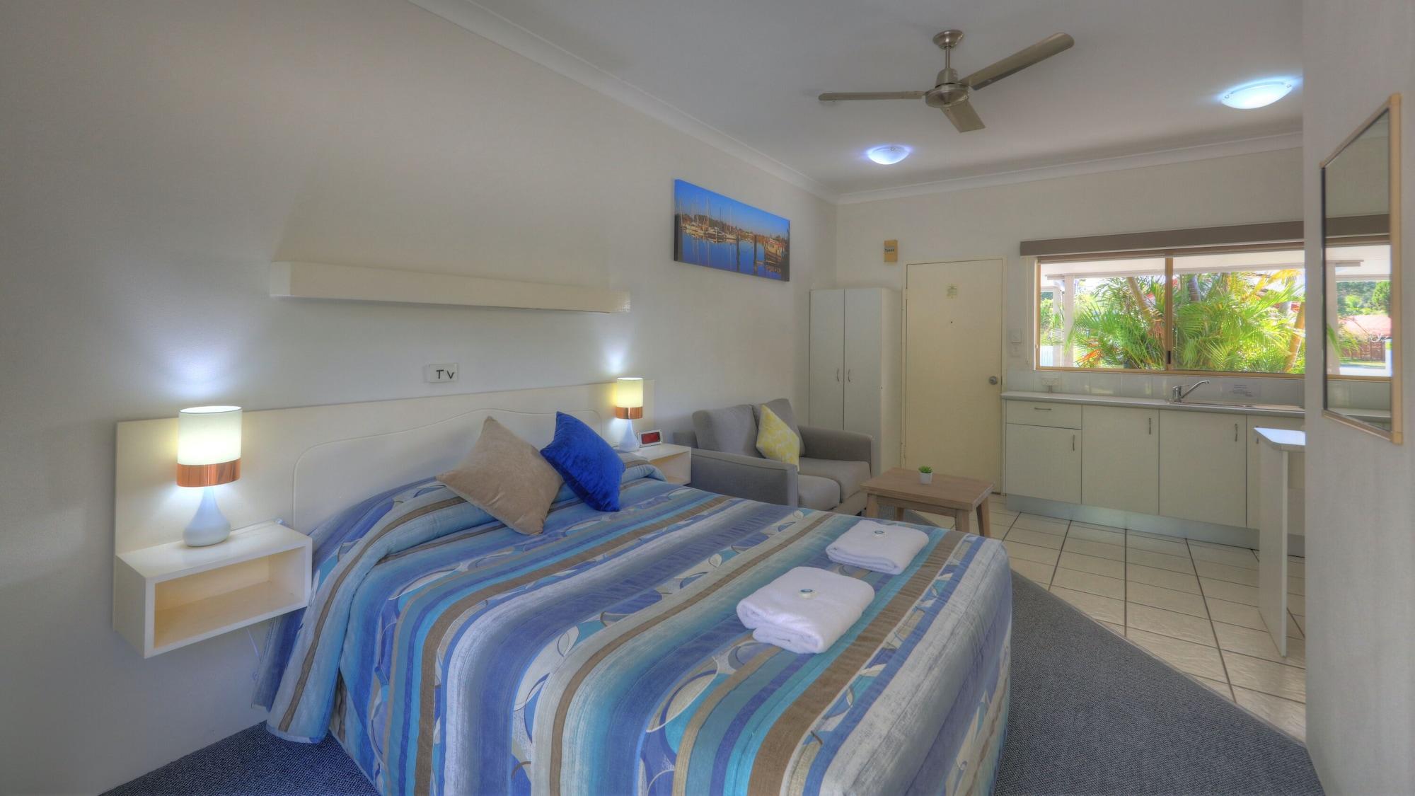 Yamba Motor Inn Экстерьер фото